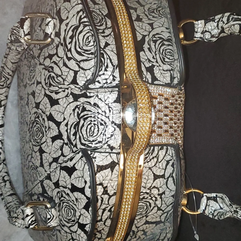 N/A beautiful bejeweled